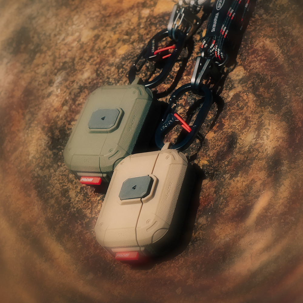 Apple Airpods Pro 3 Case Airbag Grooved Corner Lock Design, 360 Degree Protection Skinarma Mecha LE Case - 25