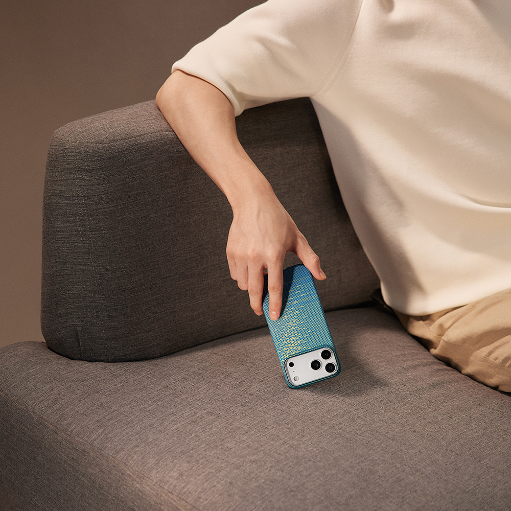 Apple iPhone 17 Pro Case M-safe Charging Feature Aramid Fiber Pitaka Glints of Gold Ultra Slim Series Cover - 28