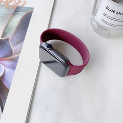 Apple Watch 44mm KRD-31 Solo Loop Medium Band Plum