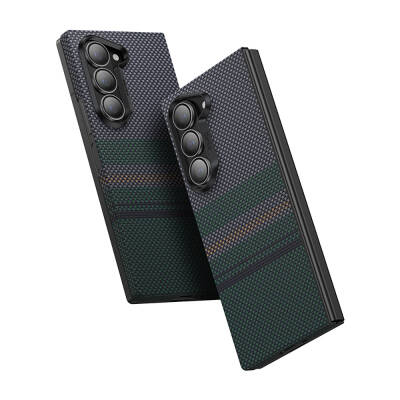 Galaxy Z Fold 6 Kılıf Karbon Fiber Tasarımlı Benks Aurora ArmorAir Kevlar Kapak Siyah