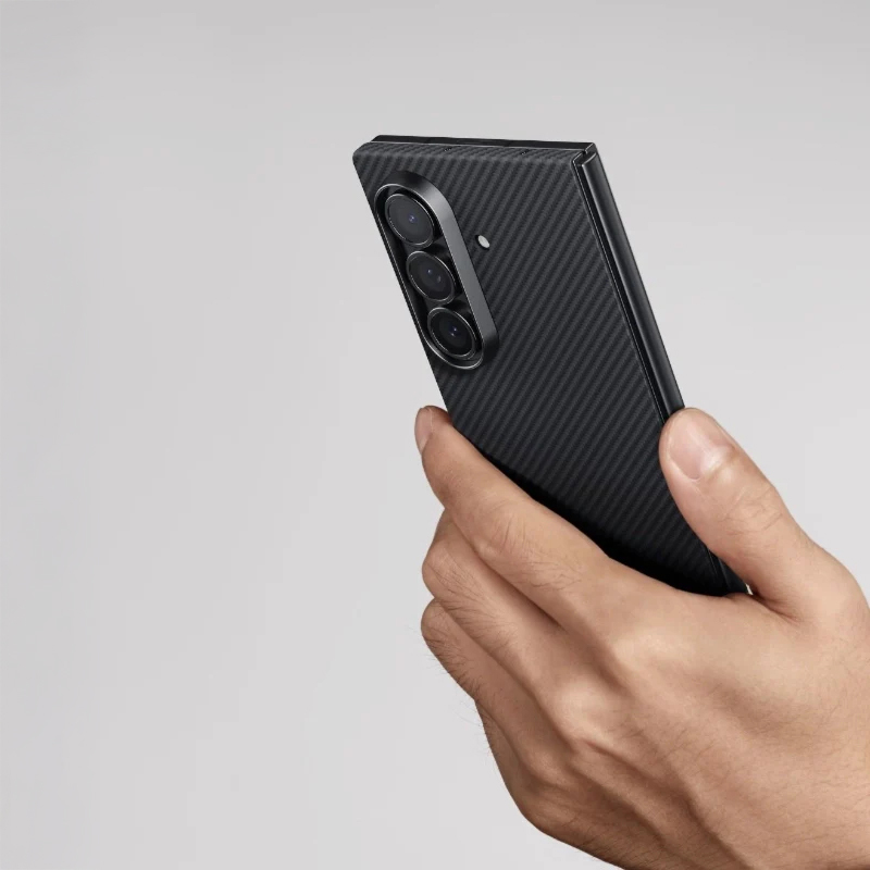 Galaxy Z Fold 7 Kılıf M-safe Şarj Özellikli 600D Aramid Fiber Pitaka Ultra-Slim Classic Serisi Black-Grey Twill Kapak - 7