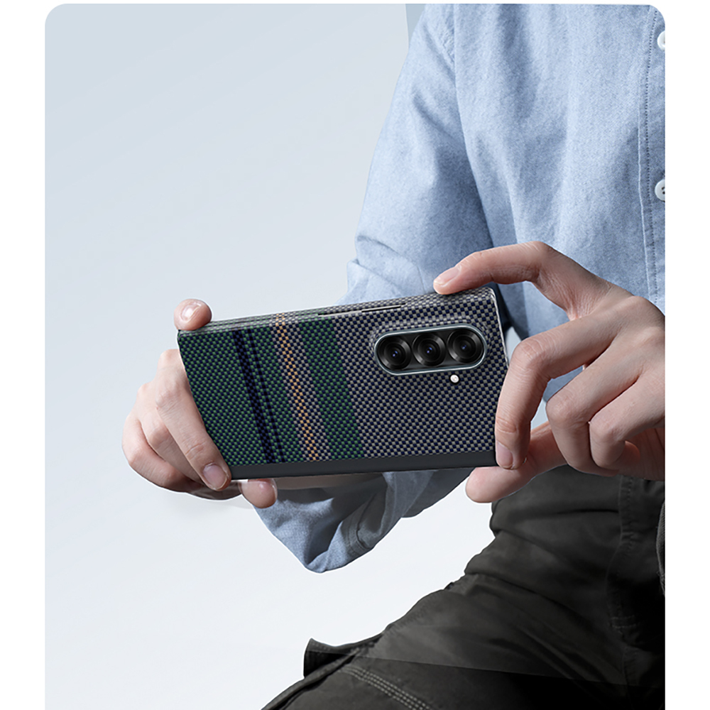 Galaxy Z Fold 7 Kılıf M-safe Şarj Özellikli Karbon Fiber Tasarımlı Benks Aurora ArmorAir Kevlar Kapak - 10